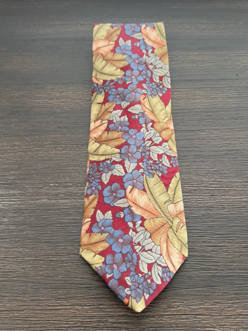 KUPPENHEIMER Men’s Clothiers 100% Silk Tropical Print Tie